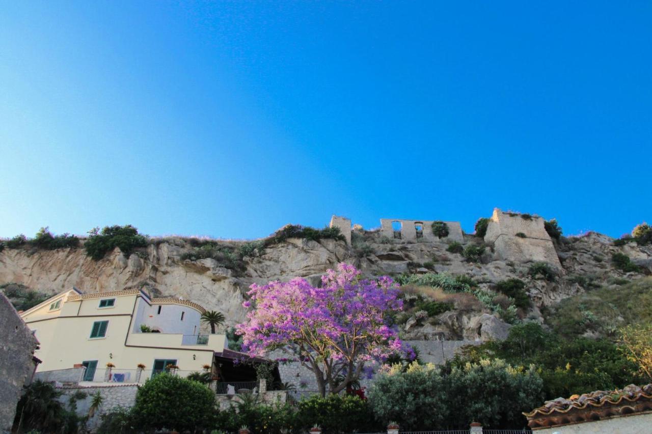 阿曼泰阿Dimora Cavour住宿加早餐旅馆 外观 照片