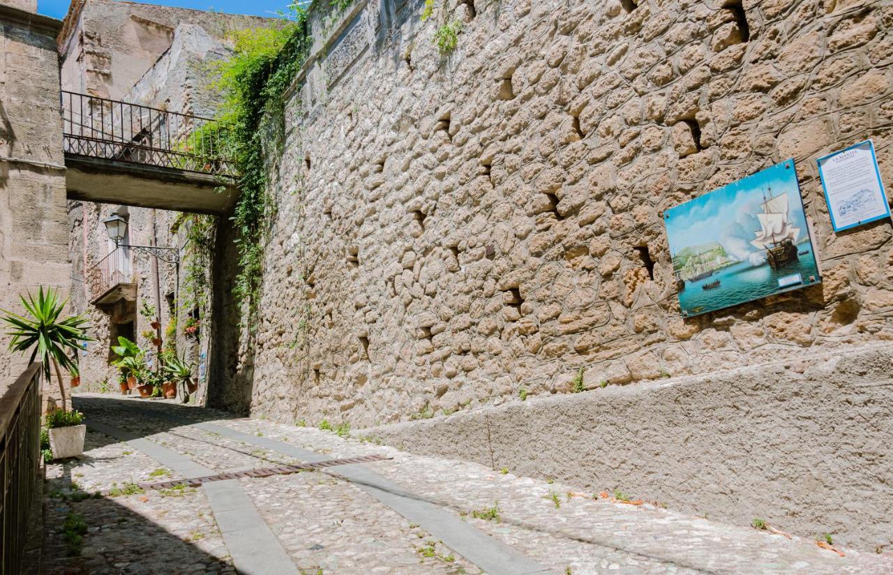 阿曼泰阿Dimora Cavour住宿加早餐旅馆 外观 照片